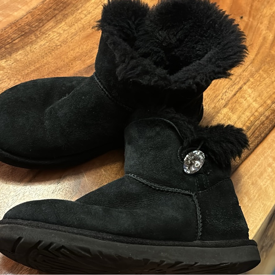 Ugg Mini Bailey Button Bling